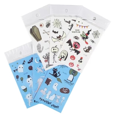 Ganz eigenhändig geschrieber glatter gestempelschnittener Aufkleber bedeckt das transparente nette dekorative Kinderschwangerschafts-Baby-Papier